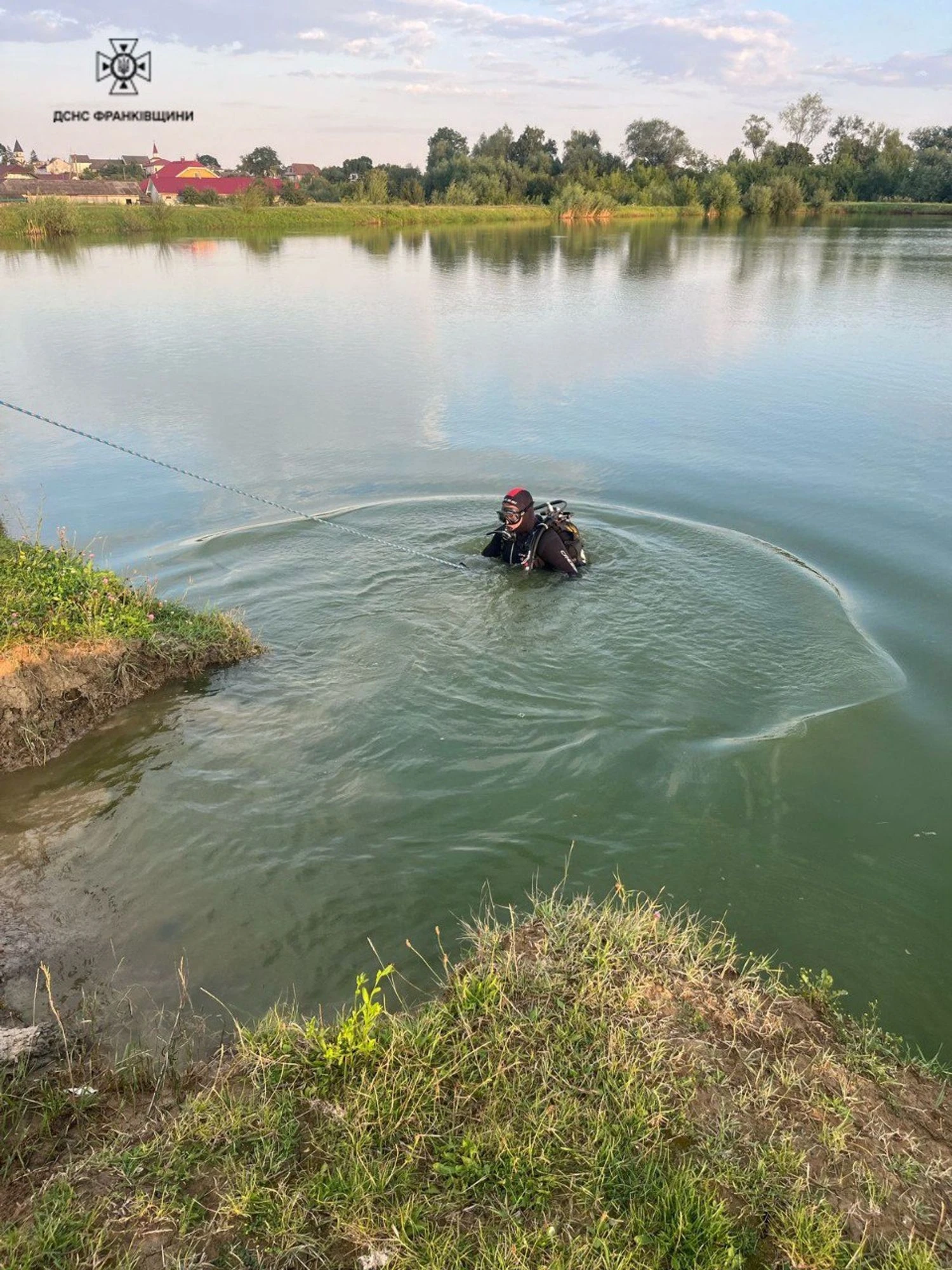 Трагедія на воді: у Франківському районі з озера витягли тіло…