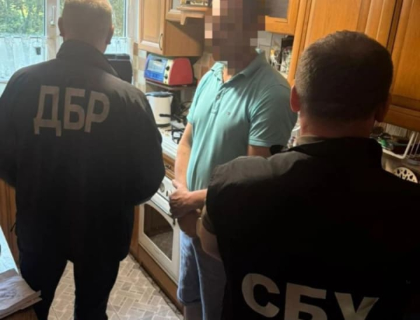 Суддю звинувачують у отриманні хабара у розмірі 8000 доларів за те, щоб уберегти родича від військової служби у Львівській області