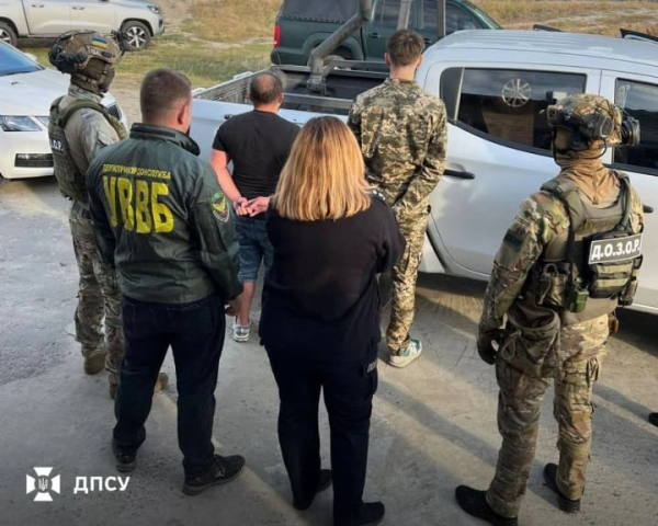 8000 доларів за незаконний перетин: викрито спробу підкупу прикордонника
