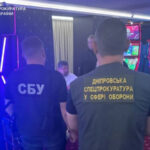Організував схему дезертирства за 7 000 доларів: у Дніпрі затримали колишнього командира…