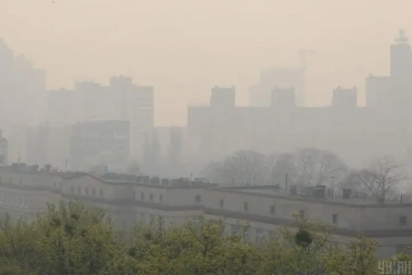 У Києві зафіксовано тимчасове погіршення якості повітря