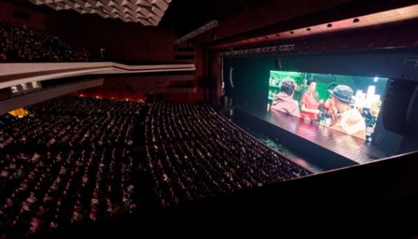 Київ гучно зустрів прем’єру стрічки “Мавка. Автентична легенда” – повний зал.