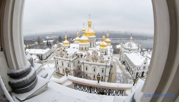 У Києво-Печерській лаврі на День молитви відкрито для вірян Ближні печери