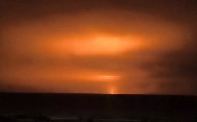 Атака дронів вразила російський ракетний склад та військовий завод “Прогрес” — відеокадри