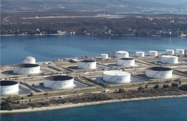 Хорватія заблокувала транзит російської нафти в Угорщину та Словаччину.