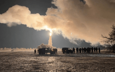 Українські захисники вразили ракетами “Фламінго” декілька російських військово-промислових і логістичних цілей.