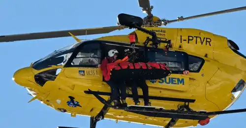 Лижниця з США, Ліндсі Вонн, травмувалася на Олімпійських іграх; транспортування вертольотом.