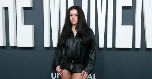 Charli XCX висловила підтримку Україні після відвідин заходу, влаштованого росіянкою.