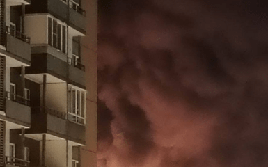 Нафтобаза у вогні після дронової атаки на Псковщину – відеозапис