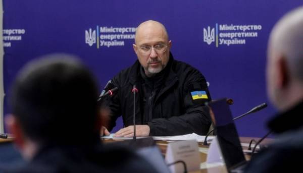 Енергетична обстановка все ще важка, розклад відключень здатен ускладнитися – Шмигаль