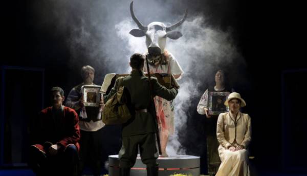 Житомирський театр презентує нову постановку про часи Української Народної Республіки.