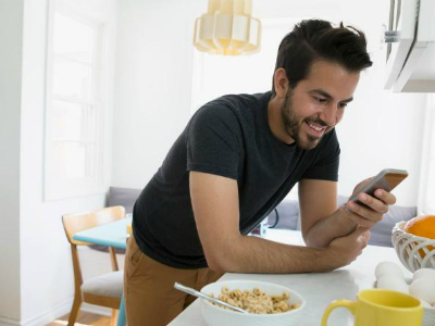 Спілкування у соціальних мережах продовжує людське життя