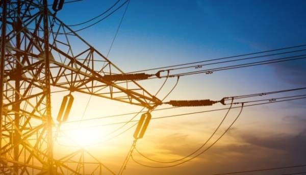 Внаслідок потужного удару є руйнування енергетичної системи, переглянуто графіки відключень.