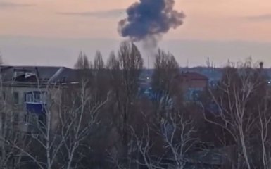 Україна вразила ракетами “Фламінго” російський військовий завод “Промсинтез”.