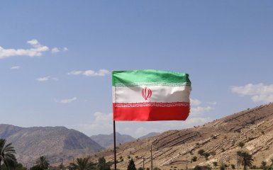 Іран завдав удару по нафтопереробних заводах Саудівської Аравії та Кувейту – відеокадри