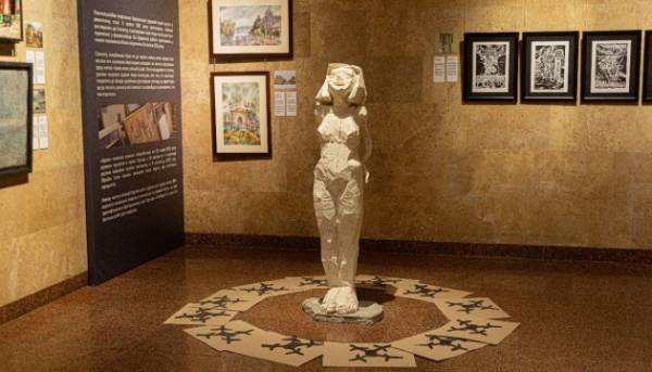 Херсон: Збережені/Поцуплені? Митці про викрадені загарбниками полотна.