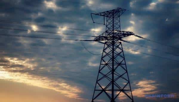 В понеділок обмеження електропостачання торкнуться підприємств, – Укренерго