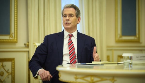 Російські прибутки впали попри послаблення нафтових обмежень, — Бессент