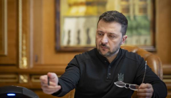 Зеленський і Макрон обговорили безпекові потреби України та події на Середньому Сході.