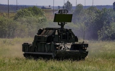 Спецпризначенці вразили російський ЗРК “Тор” в Луганській області — відеокадри.