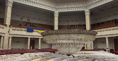 Парламент оновлює світильник: ціна як сотня автівок і амуніція для Савченко