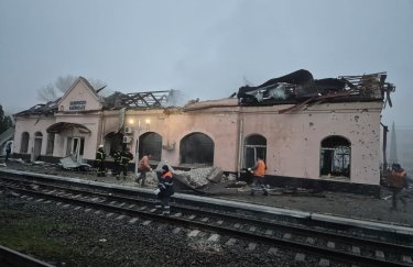 Росія зосереджується на залізничному транспорті: удари по “Укрзалізниці” стають інтенсивнішими