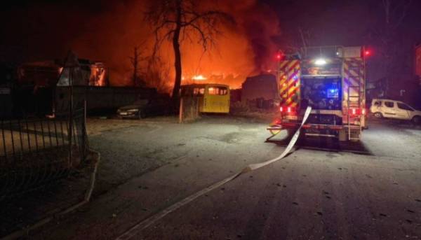 Сибіга закликав до нарощування тиску на РФ після нічних ударів.