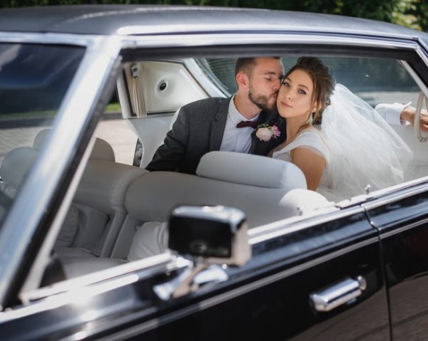 Який автомобіль вибрати для весілля?