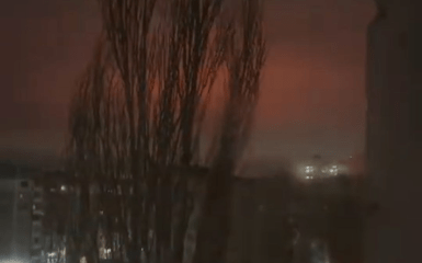 На Саратов і Енгельс в Росії налетіли безпілотники, багато скарг — відеозаписи