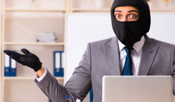 Топ-10 речей, про які не варто розповідати у соціальних мережах