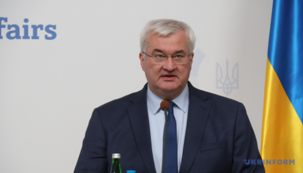 Перемога Мадяра: Київ сигналізує Будапешту про бажання говорити