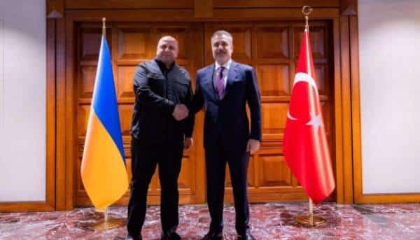 Розмови з РФ та бранці України: Умєров обговорив питання з очільниками Туреччини