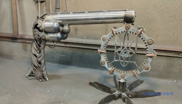 Мистецтво технологій під обстрілом