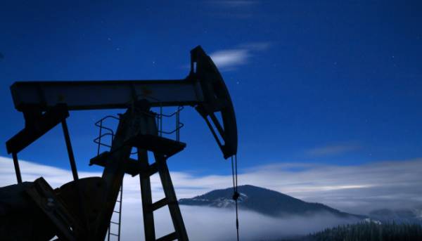 Нафта дорожчає через напруженість між Америкою та Іраном.