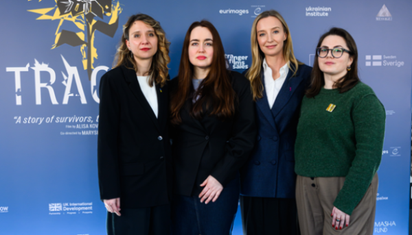 Київ: приватний перегляд кінострічки «Сліди» про жінок-жертв воєнної агресії