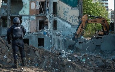Пошуково-рятувальні роботи в Дарницькому районі Києва закінчено.