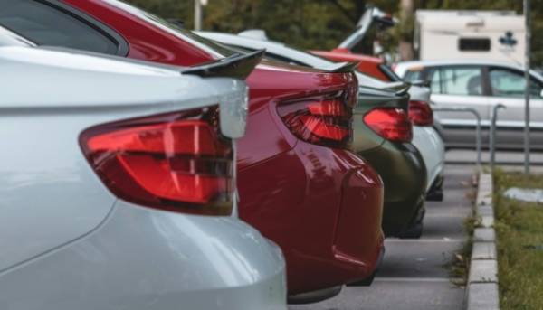Продажі нових бензинових авто в Україні показали зростання у травні.