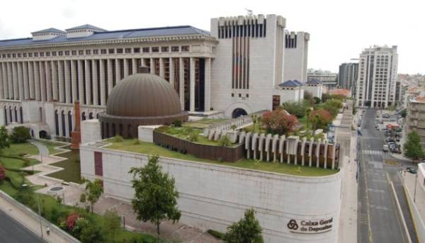 Найбільша фінансова установа Португалії розпочала припинення обслуговування російських клієнтів.