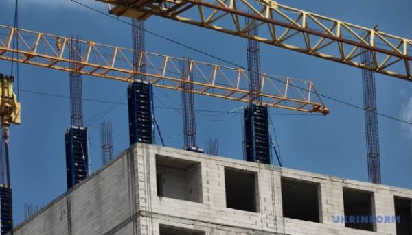 Прибутки до бюджету від будівельного сектору за перші три місяці збільшилися приблизно&hellip;