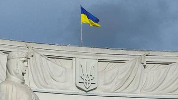 Київ, у день вшанування українських захисників, які загинули в неволі, закликав до посилення тиску на Російську Федерацію, особливо з огляду на події в Оленівці 2022 року.