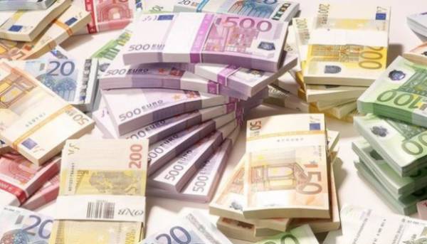 Євро зросло на готівковому ринку: яка вартість валюти 22 липня — Мінфін