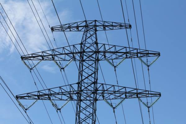 З першого дня серпня підвищиться вартість транспортування електроенергії для підприємств — Міністерство фінансів