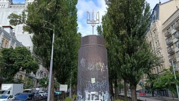 Національна спілка архітекторів України пропонує оголосити відкритий конкурс на кращу концепцію розвитку площі Бессарабська у столиці.