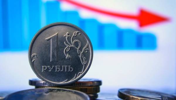 Центральний банк Росії несподівано зменшив ключову ставку слідом за запитом Путіна.
