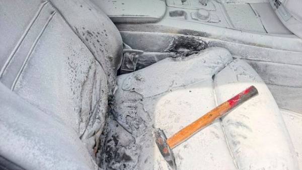 Київська поліція: чоловік спалив машину психолога через незадоволеність його послугами