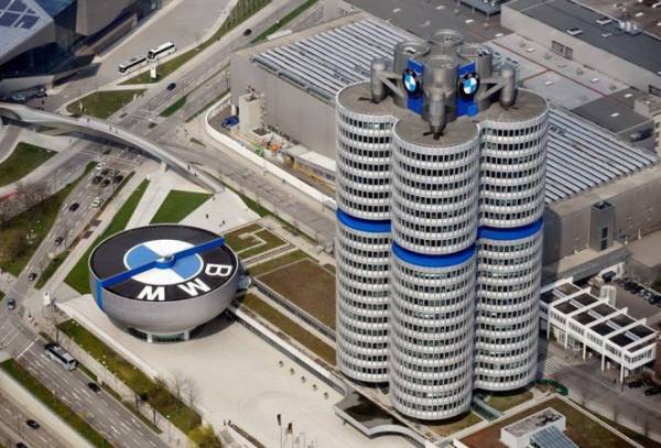 BMW готується до значних звільнень: найбільше удар припаде на Німеччину, повідомляє Мінфін.