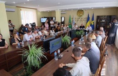 Підтримка підприємництва та фінансова політика: громади, що знаходяться поблизу лінії фронту, розробляють рекомендації