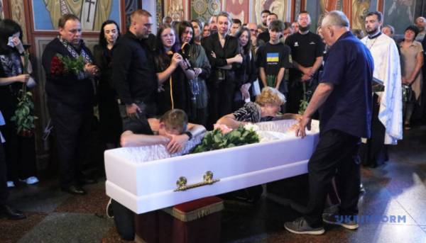 На пам’ять про Валентину Савіцьку. «Я прагну, аби кожен усвідомив, якою була моя Валя»