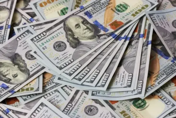 Долар подорожчав на міжбанківському ринку як при купівлі, так і при продажу — Міністерство фінансів