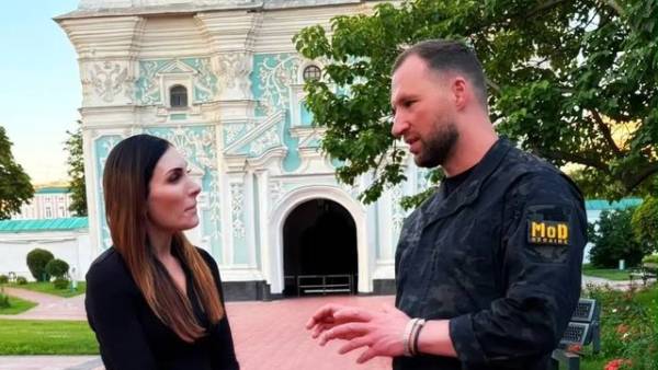 Хмара в бесіді з MAGA-блогеркою Лумер: Україна повинна застосовувати асиметричні методи, атакуючи військові можливості РФ